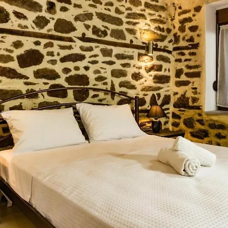 Marianthi's Stone House- Studio2 Metagkitsi