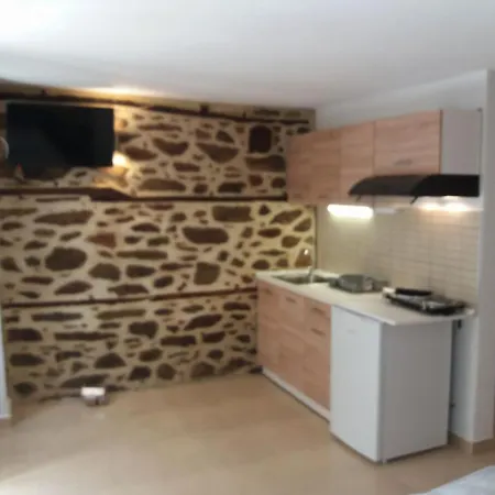 Marianthi's Stone House- Studio2 アパート