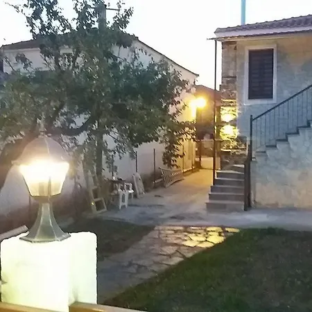 Apartment Marianthi's Stone House- Studio2